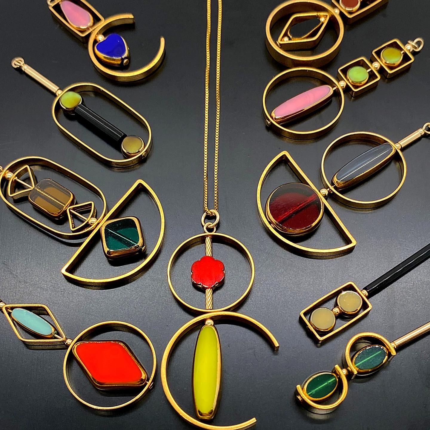 Women's Vintage German Glass Beads, Art 2206 Necklace