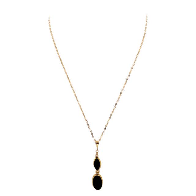 Victoria Pearls Lariat Necklace For Sale at 1stDibs