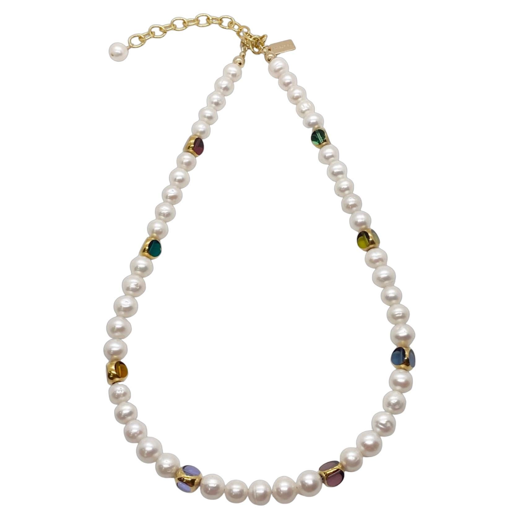 Perles de verre allemandes vintage, June II Round Necklace en vente