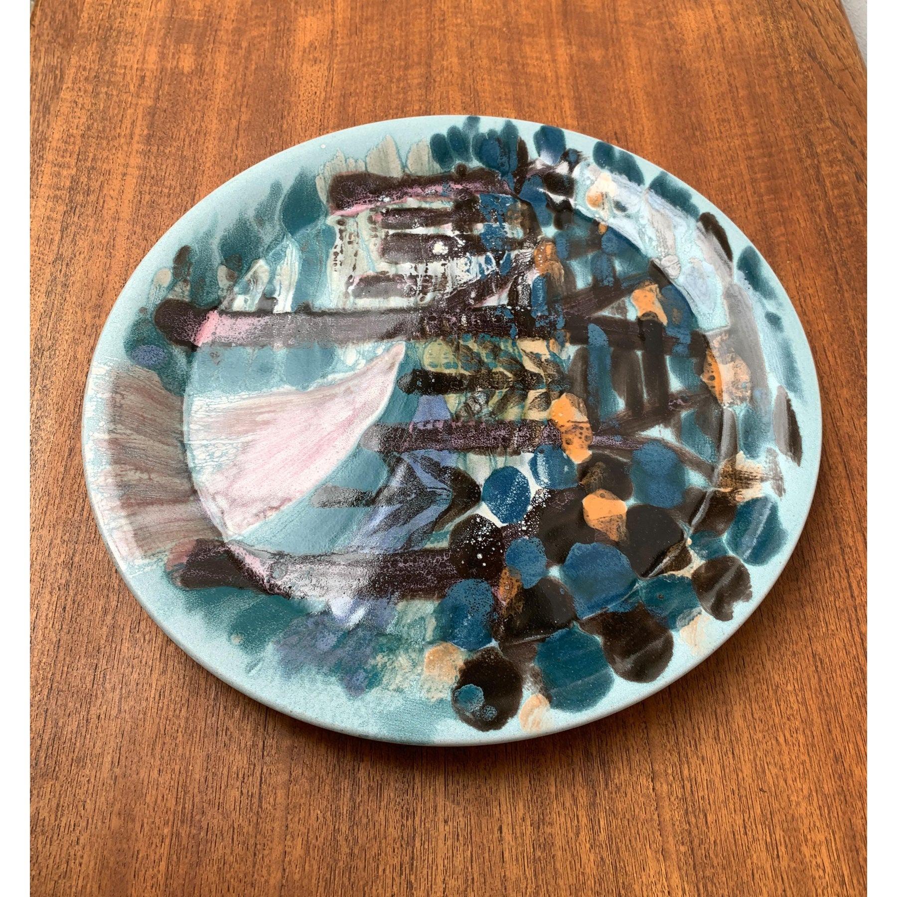 Assiette murale allemande peinte à la main, 1970 en vente 3