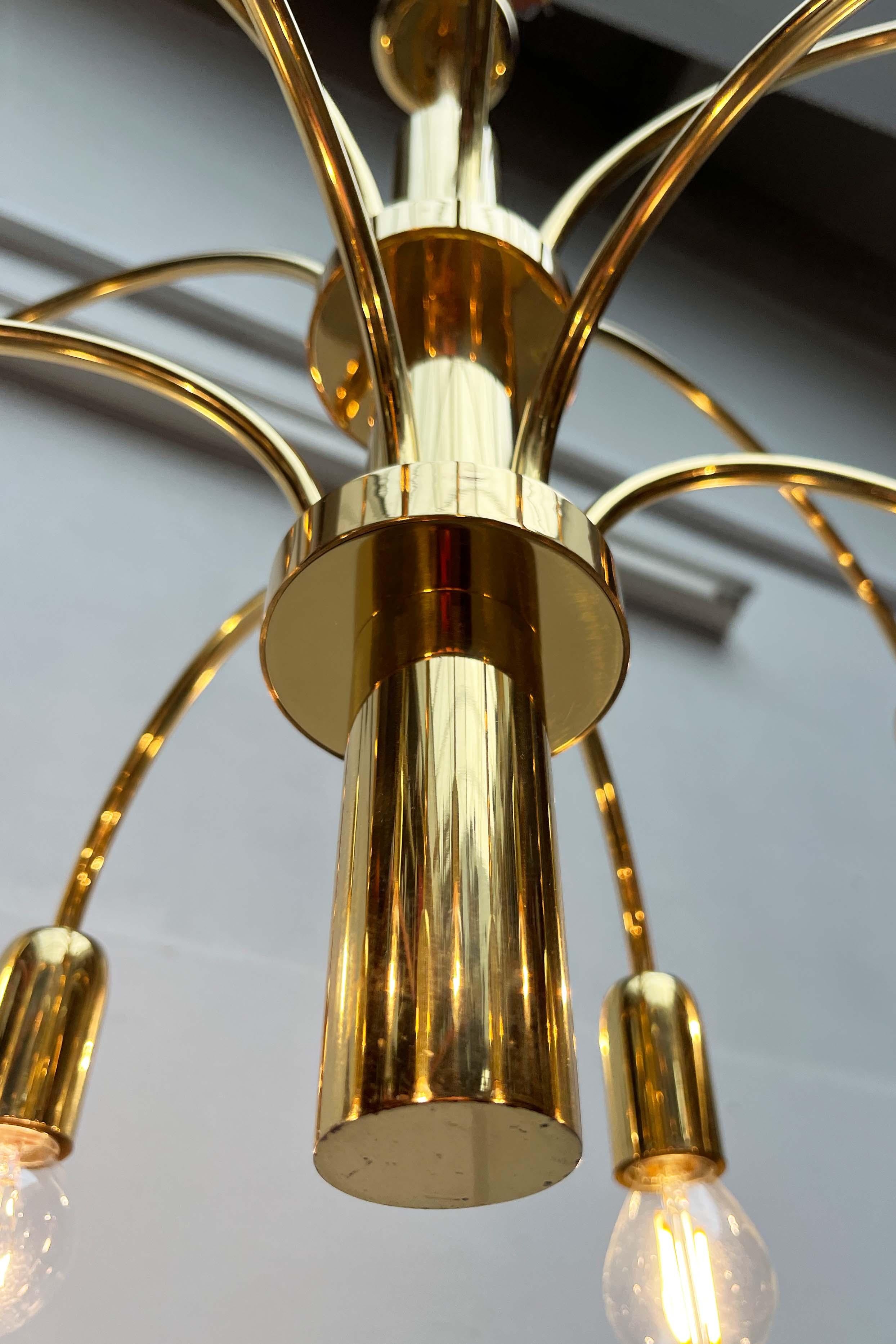 Lampadario d'ottone in stile Hollywood Regency tedesco vintage di Star Leuchten in vendita 8