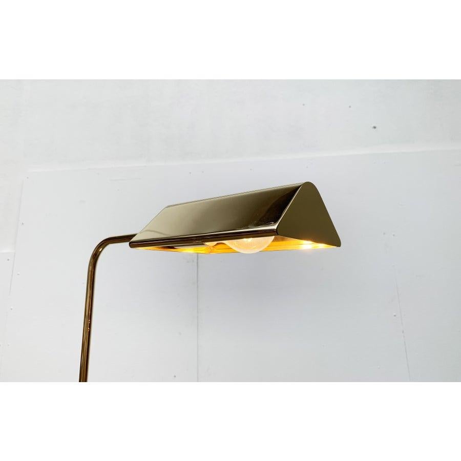 Lampada da terra in ottone in stile Hollywood Regency tedesco vintage di Florian Schulz in vendita 6