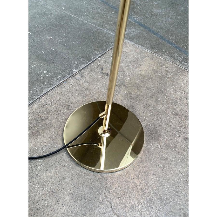 Lampada da terra in ottone in stile Hollywood Regency tedesco vintage di Florian Schulz In condizioni buone in vendita a Hamburg, DE