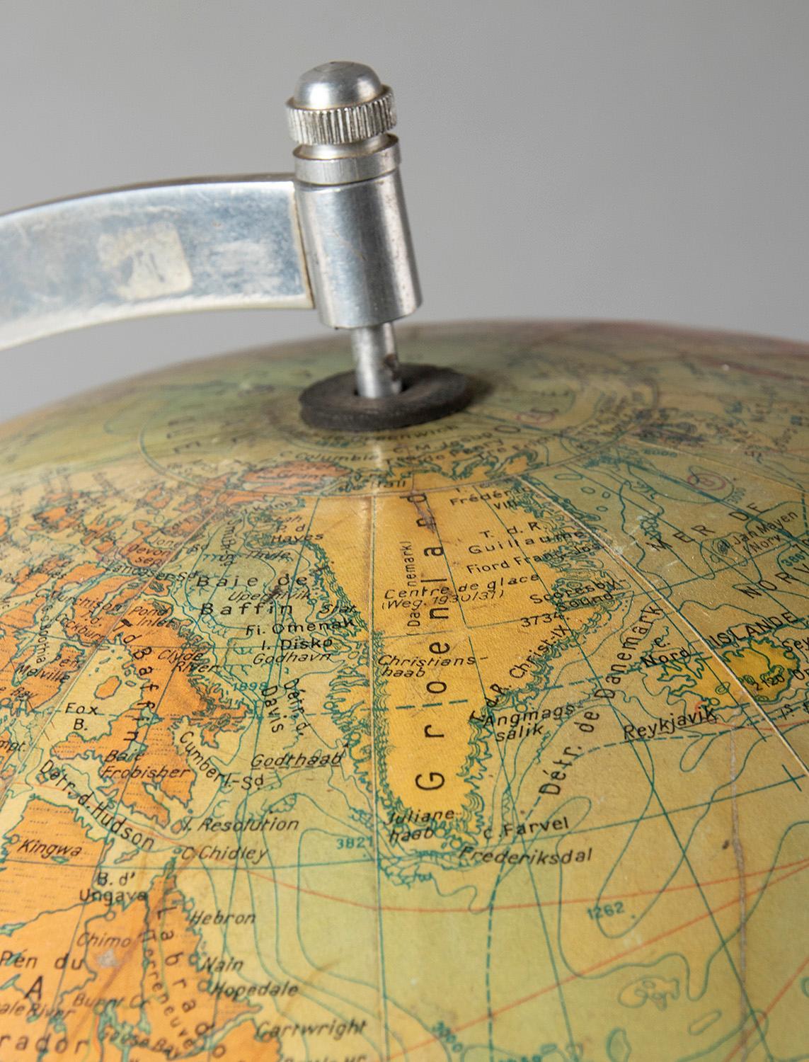 Vintage German Made Globe, Globe Terrestre Wooden Base For Sale 1