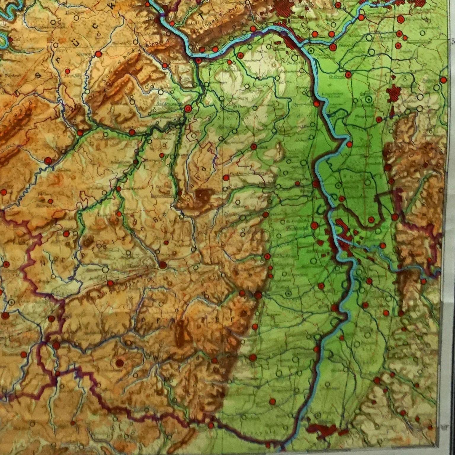Vintage German Map Rhineland Rollable Wall Chart Poster Print In Good Condition For Sale In Berghuelen, DE