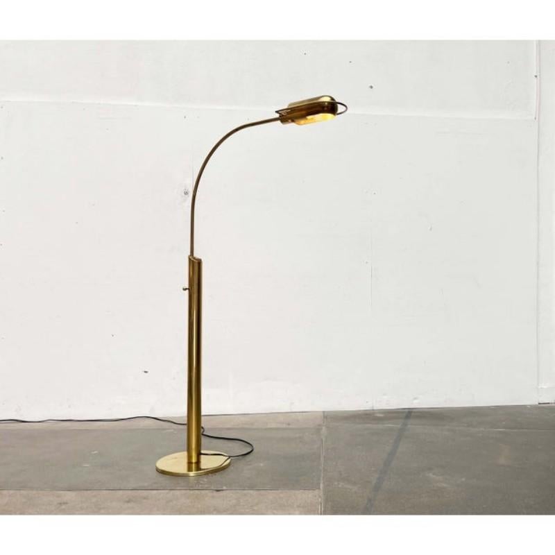 Lampadaire vintage en laiton allemand Model No par Florian Schulz, années 1970 en vente 7