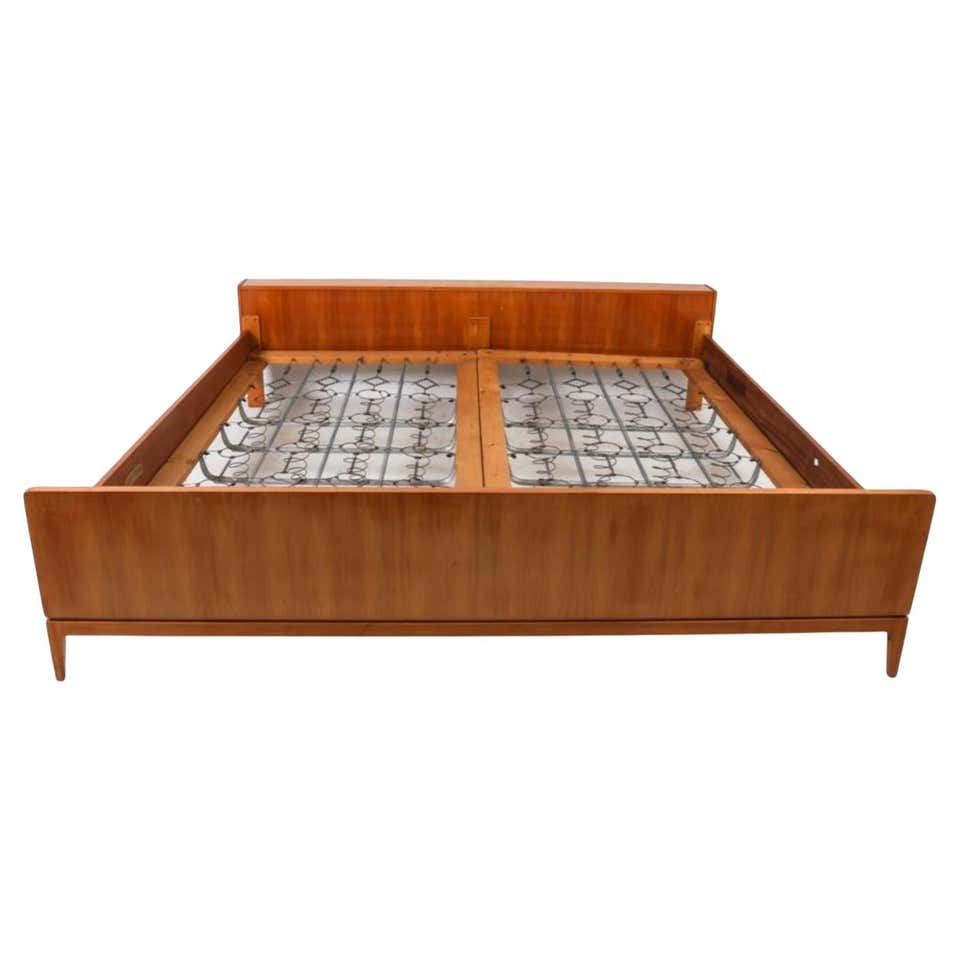 Vintage Bed Springs - 133 For Sale on 1stDibs | old metal bed springs ...