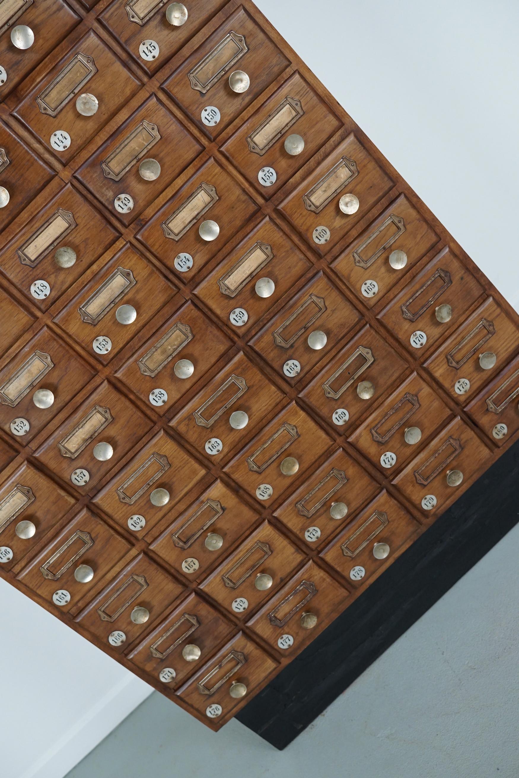 Vintage German Oak Apothecary / Savings Cabinet Cabinet, 1950s en vente 4