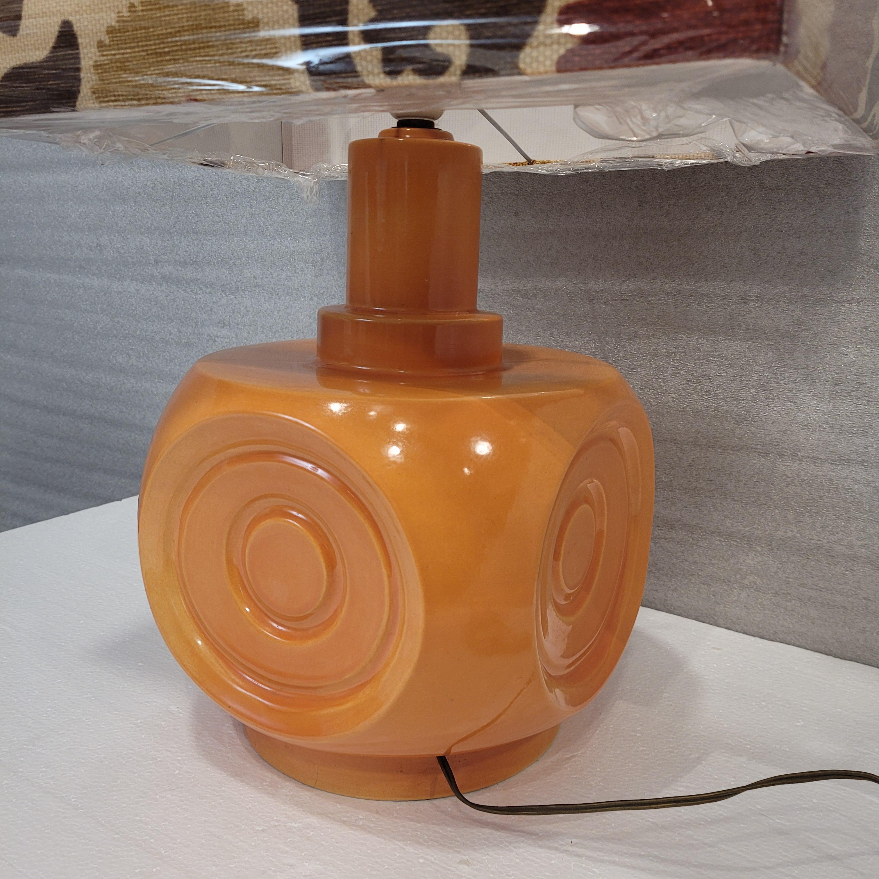 Milieu du XXe siècle Lampe de table ou auxiliaire allemande vintage en céramique orange en vente