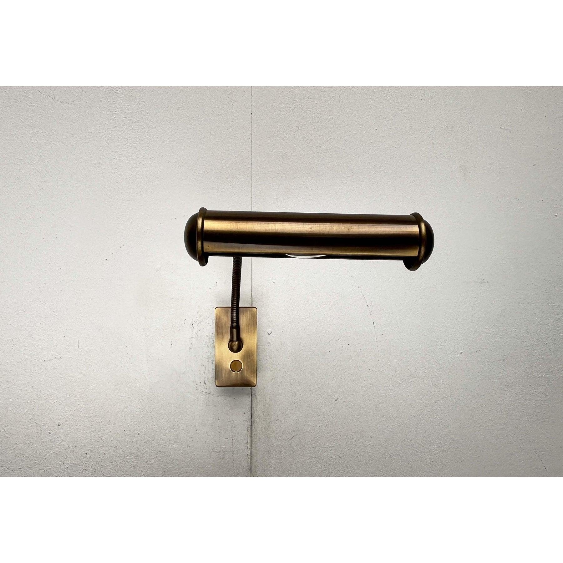 Lámpara de pared de cuello de cisne de latón patinado alemán vintage de Honsel, años 70 en venta 2