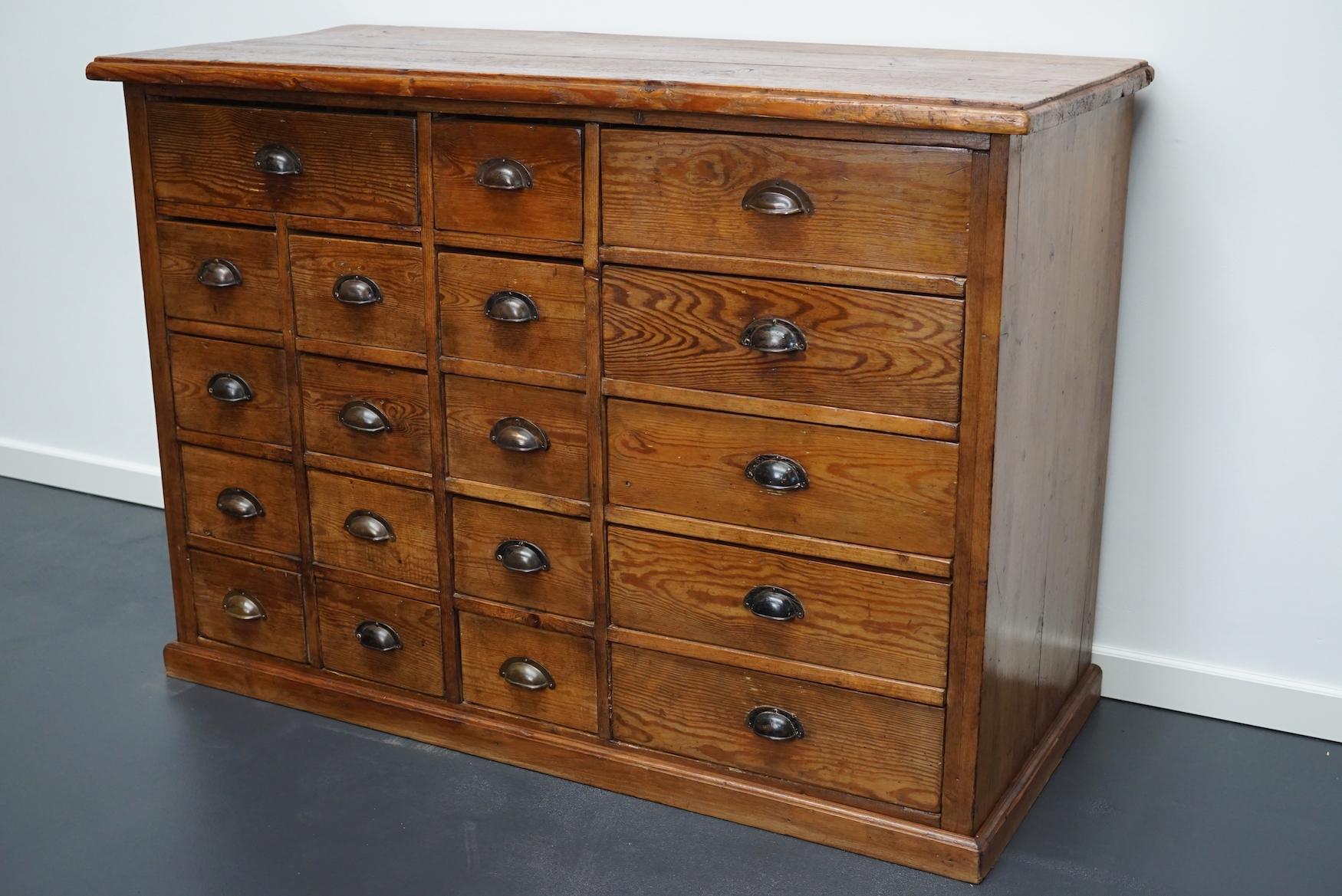 Vintage German Pine Apothecary Cabinet, 1930s In Good Condition In Nijmegen, NL