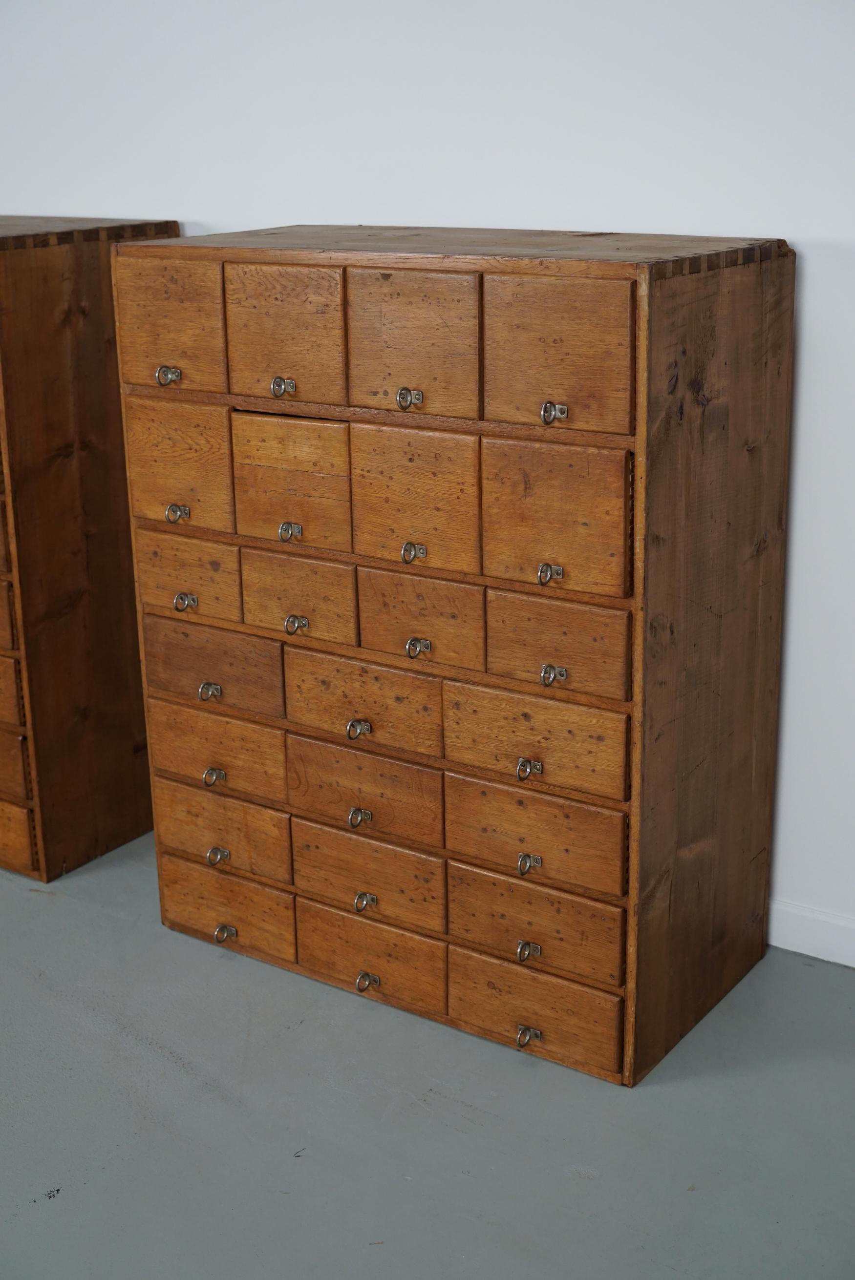 Vintage German Pine & Oak Apothecary Cabinet, 1950s In Good Condition For Sale In Nijmegen, NL