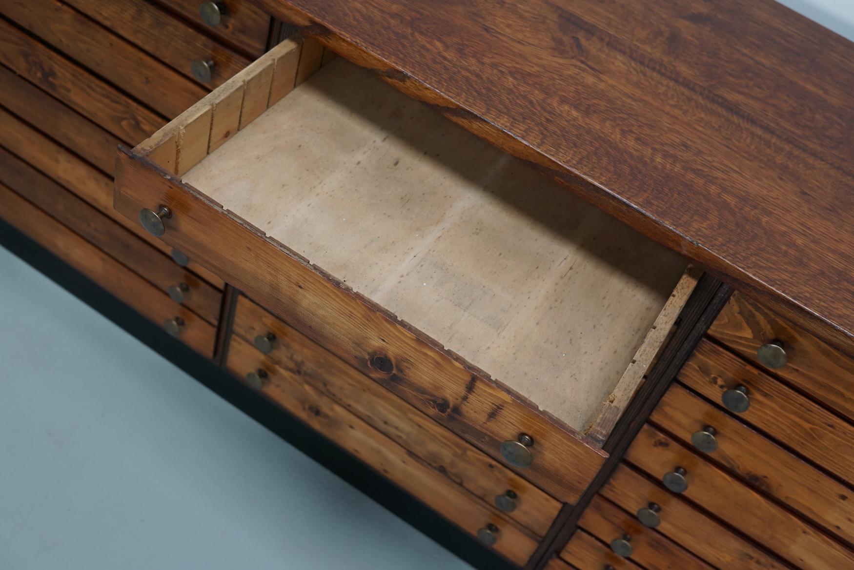 Deutscher Apothekerschrank aus Kiefer und Eiche, 1950er Jahre im Angebot 3