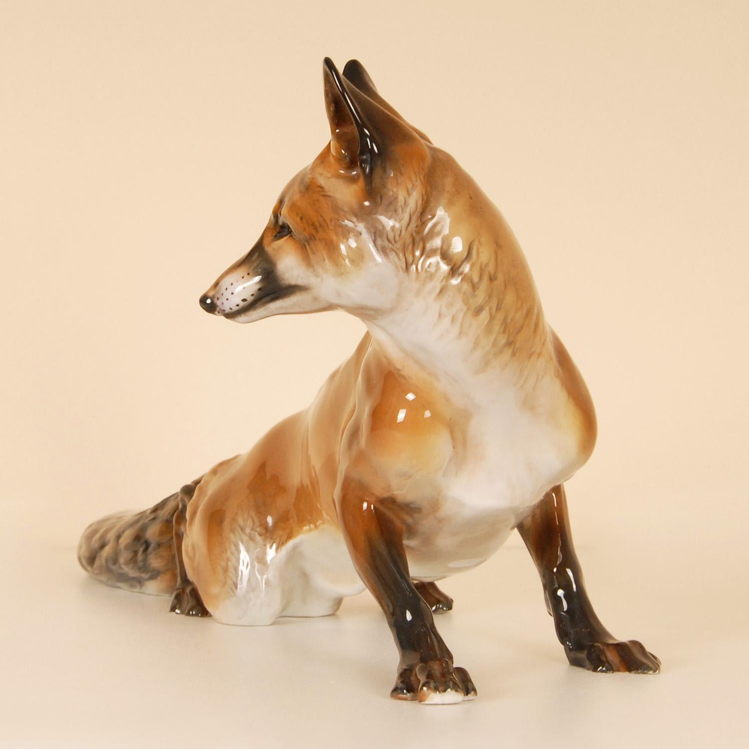 Céramique Figurine vintage en porcelaine allemande, grande figurine d'animal de renard du milieu du siècle Rosenthal  en vente