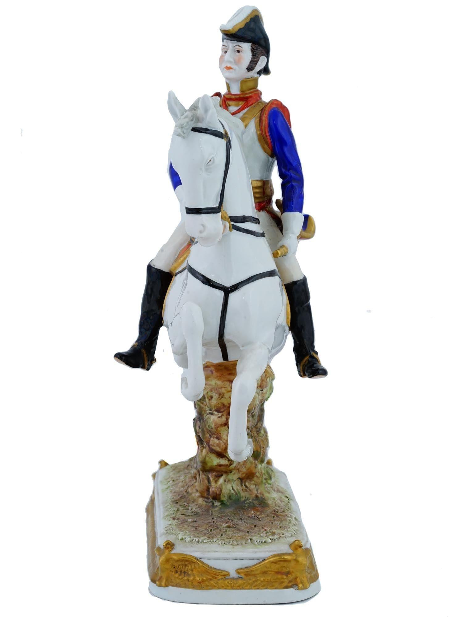 Deutsche Porzellanfigur eines napoleonischen Kavallerieoffiziers im Vintage-Stil im Angebot 6