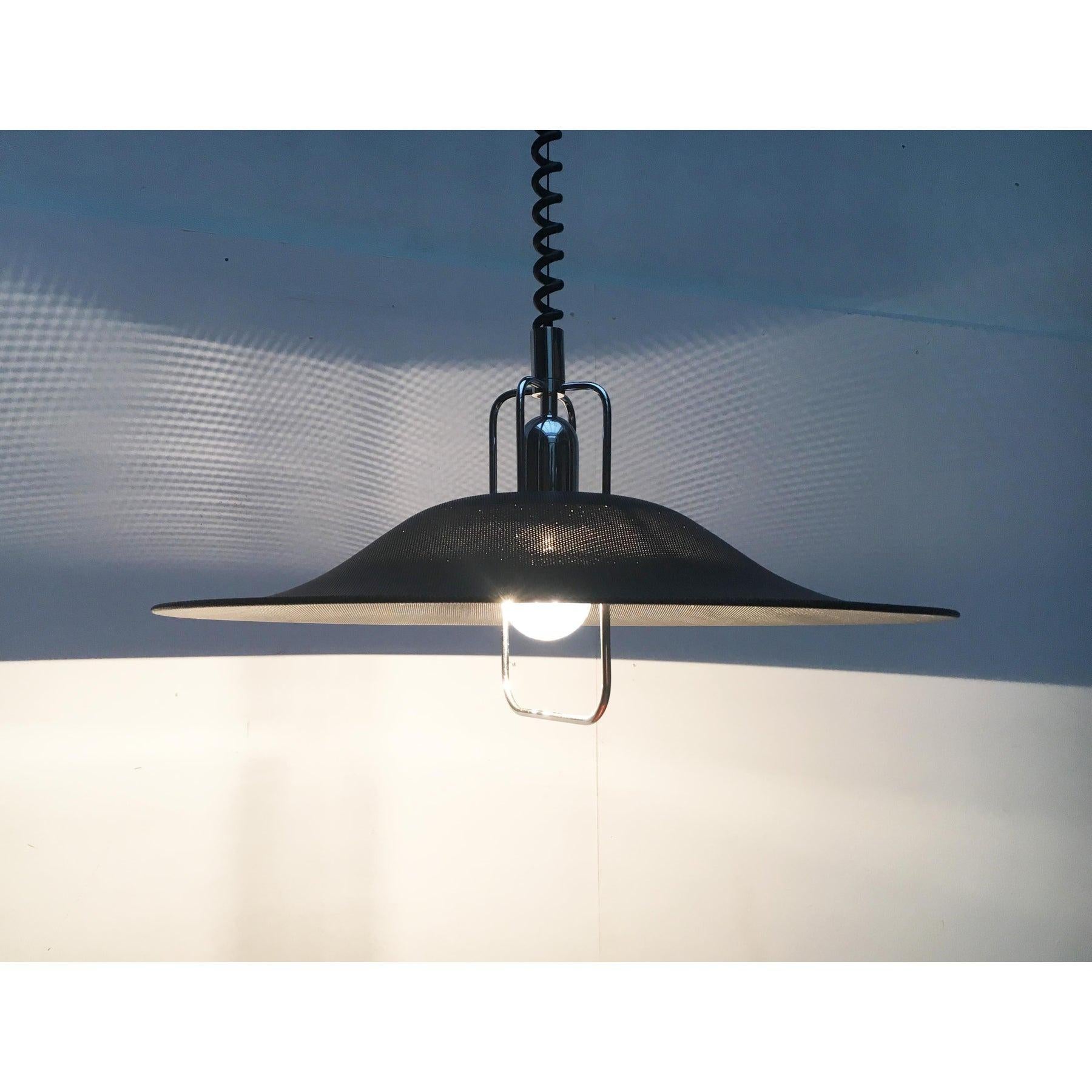 Tedesco Lampada a sospensione in metallo postmoderna tedesca vintage di Cosack in vendita