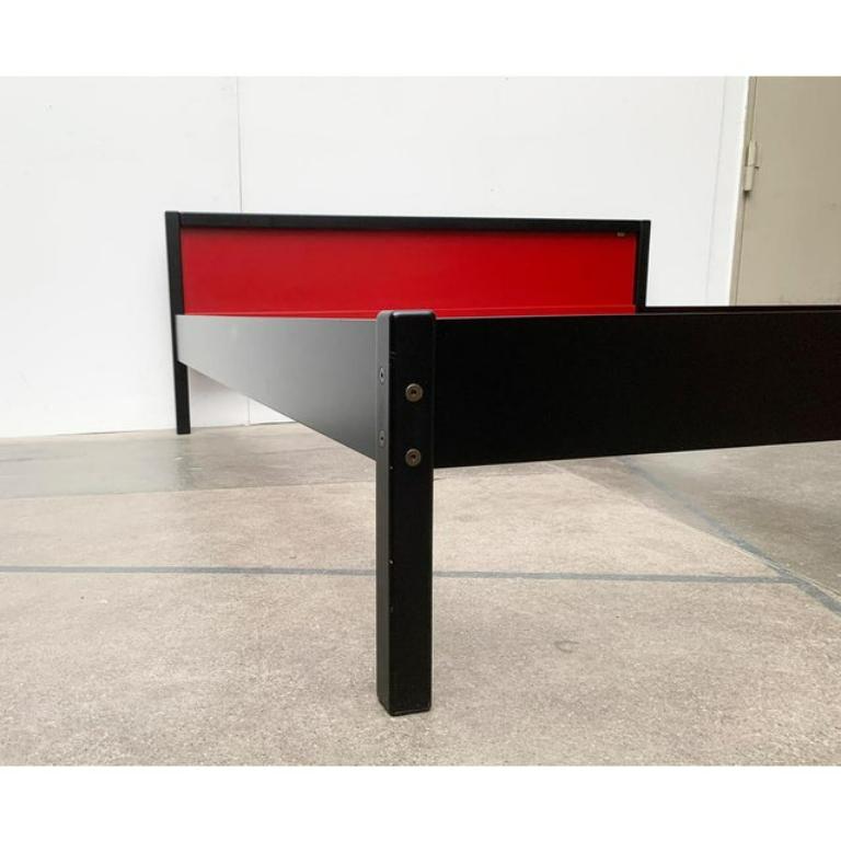 Vintage German Postmodern Profilsystem Double Bed by Elmar Flötotto for Flötotto In Good Condition For Sale In Hamburg, DE