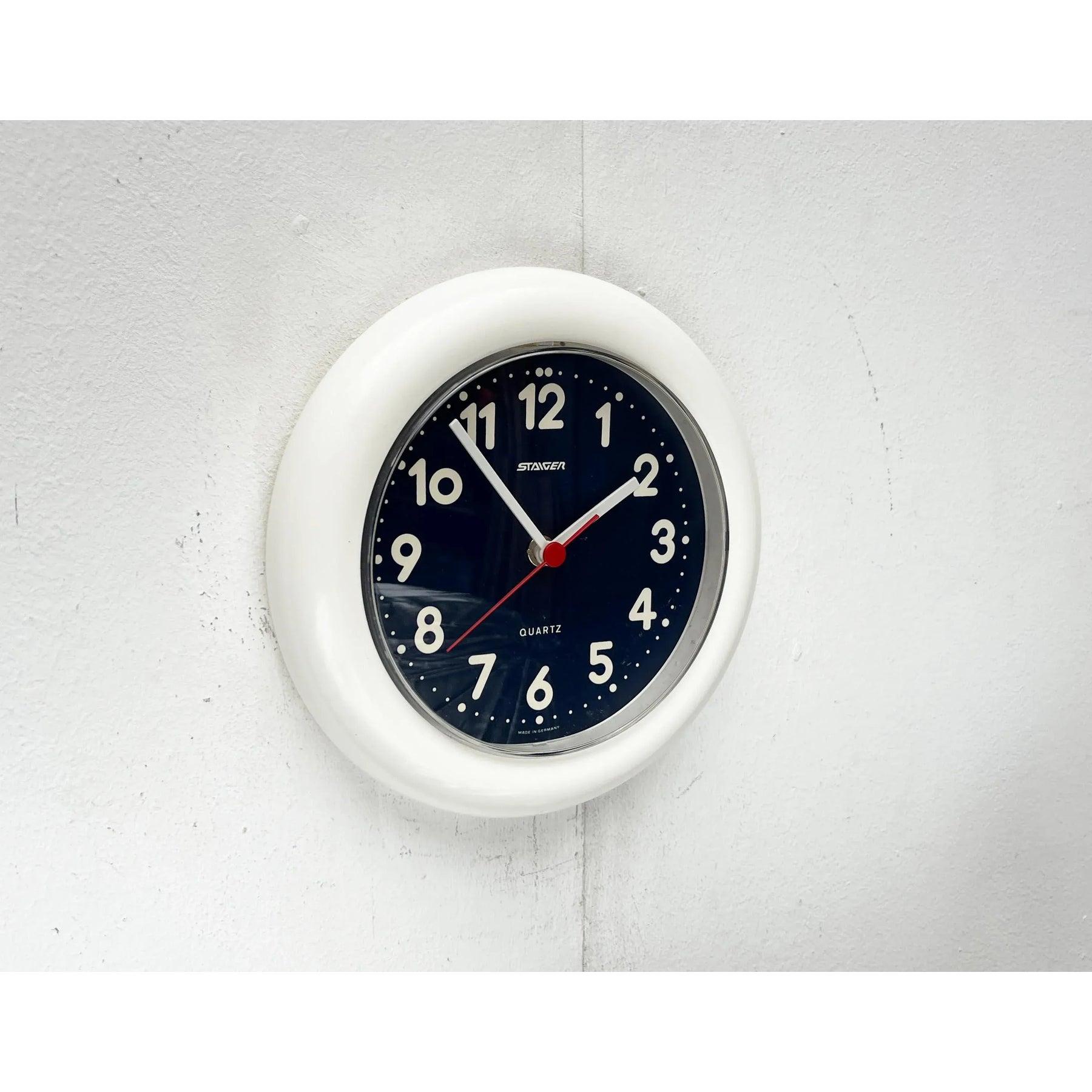 Horloge murale postmoderne allemande de Staiger, années 1980 en vente 1