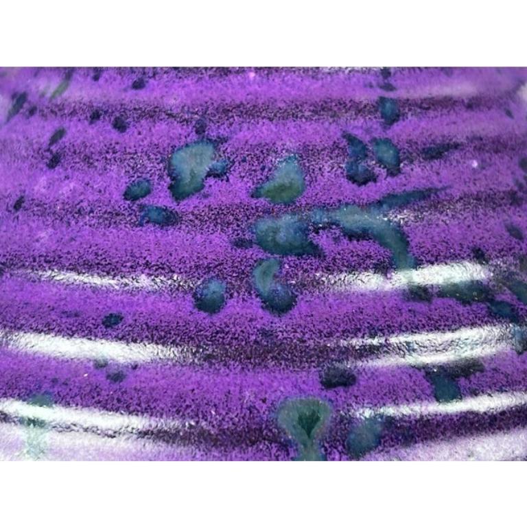 Pichet violet vintage de Marei Majolikafabrik Jean Fusss & Sohn, 1970 en vente 4