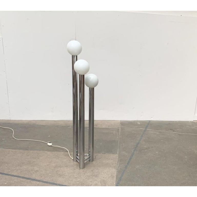 Lampadaire allemand rare de l'ère spatiale en verre et métal, 1970 en vente 4