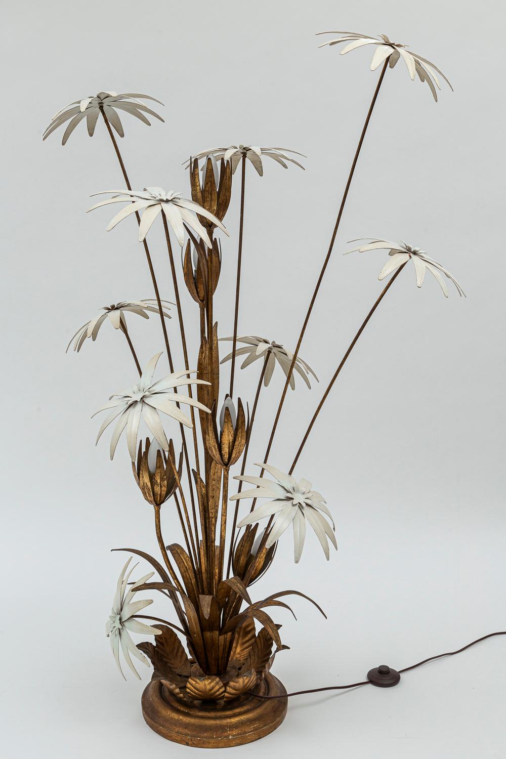 Lampadaire vintage allemand sculptural floral par Hans Kögl en vente 6