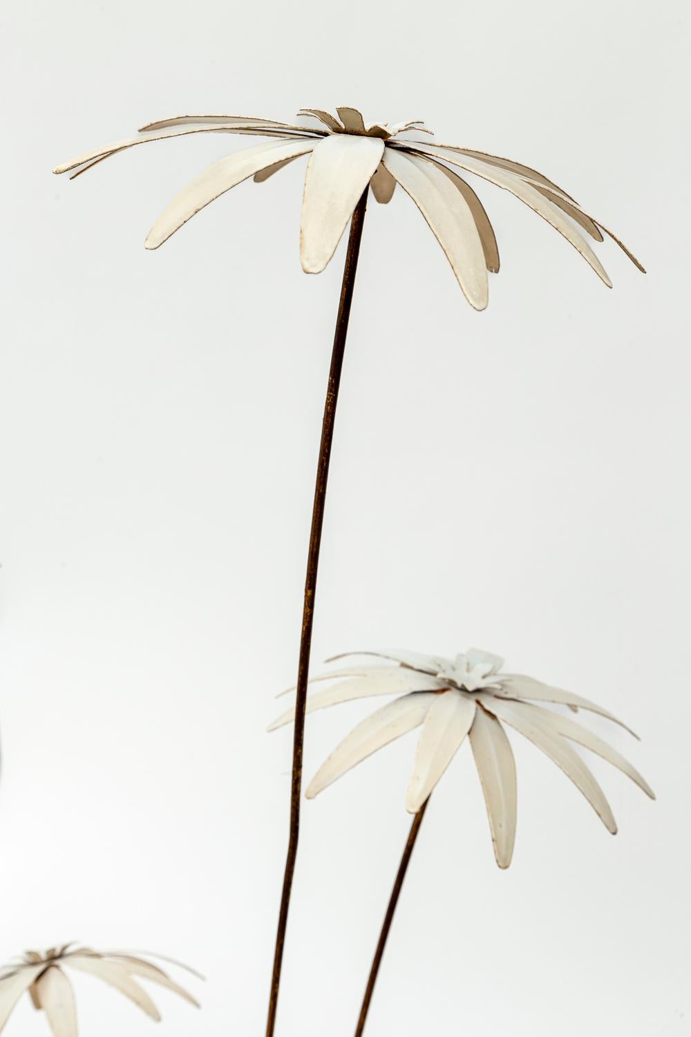 Lampadaire vintage allemand sculptural floral par Hans Kögl en vente 1