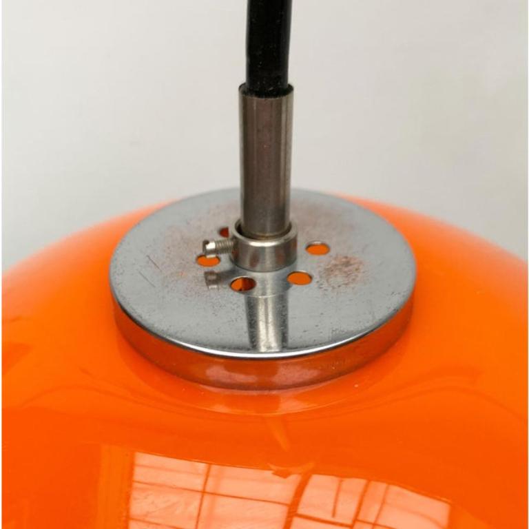 Lampada a sospensione a sfera in vetro vintage German A Space Age AH 1 di Peill & Putzler anni '70 in vendita 1