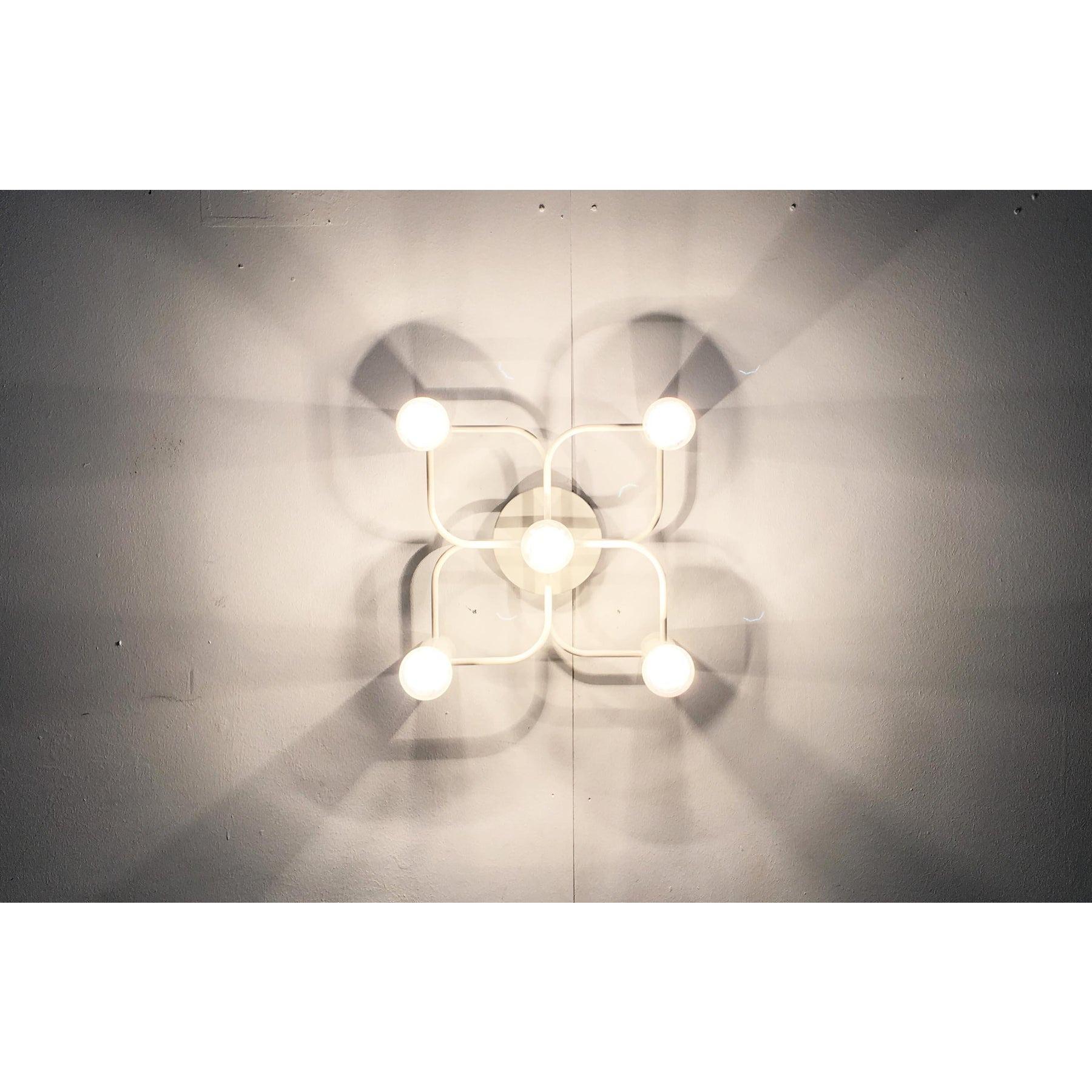 Lampada da soffitto tedesca vintage A Space Age di Gaetano Sciolari per Leola, anni '70 In condizioni buone in vendita a Hamburg, DE