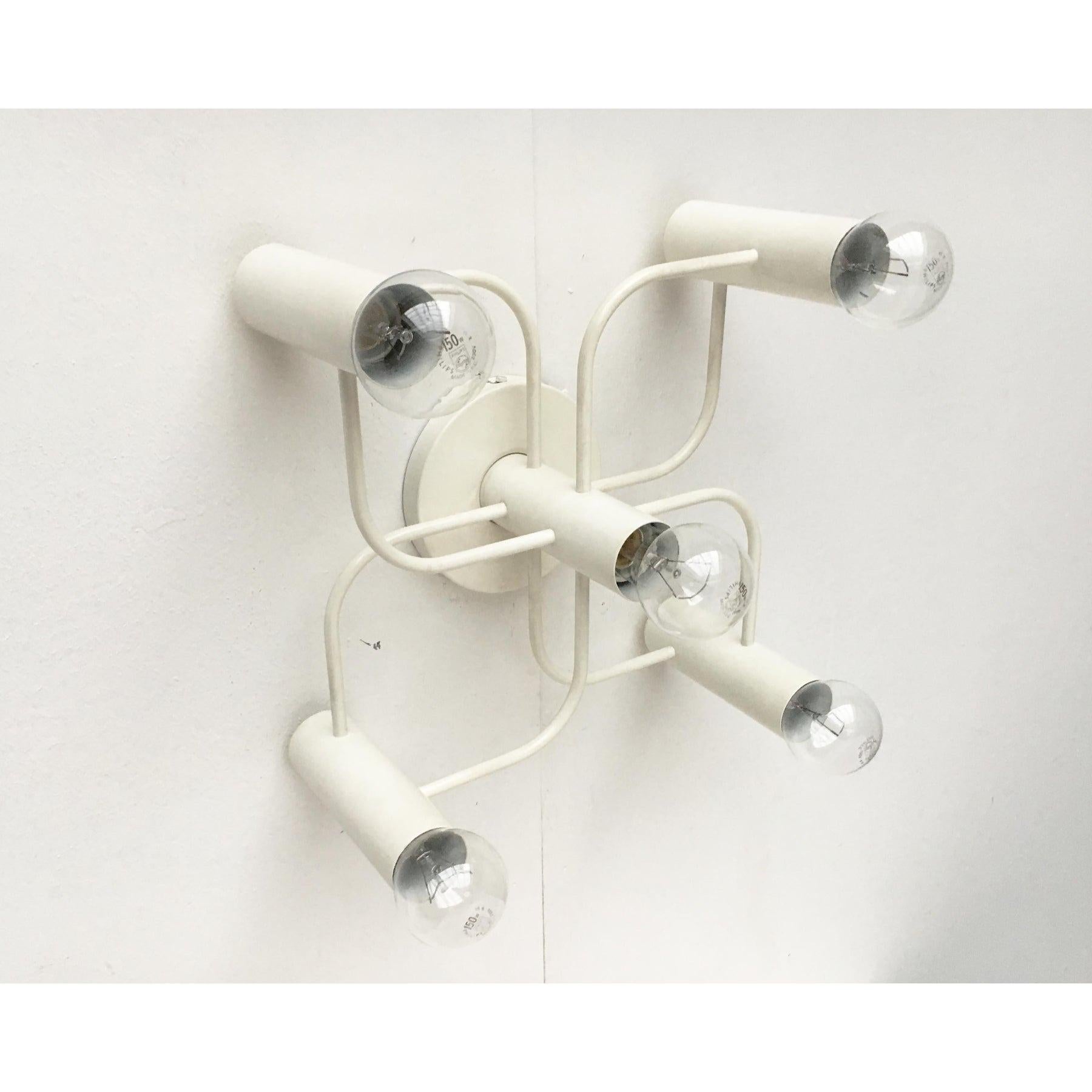 Lampada da soffitto tedesca vintage A Space Age di Gaetano Sciolari per Leola, anni '70 in vendita 2