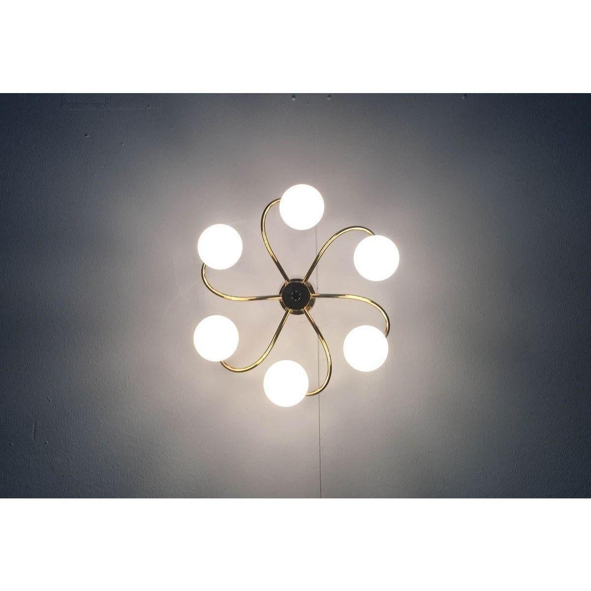 Vintage German Space Age Decken- oder Wandlampe von Cosack (Metall) im Angebot