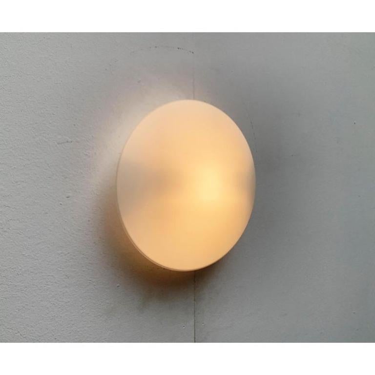 Allemand Lampe murale allemande à disques de l'ère spatiale de Peill & Putzler, 1970 en vente