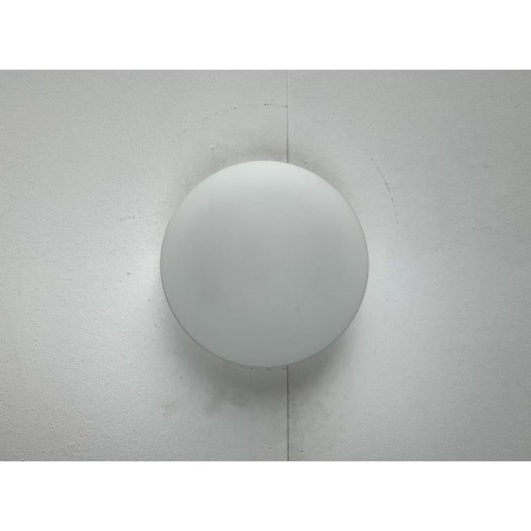 Métal Lampe murale allemande à disques de l'ère spatiale de Peill & Putzler, 1970 en vente