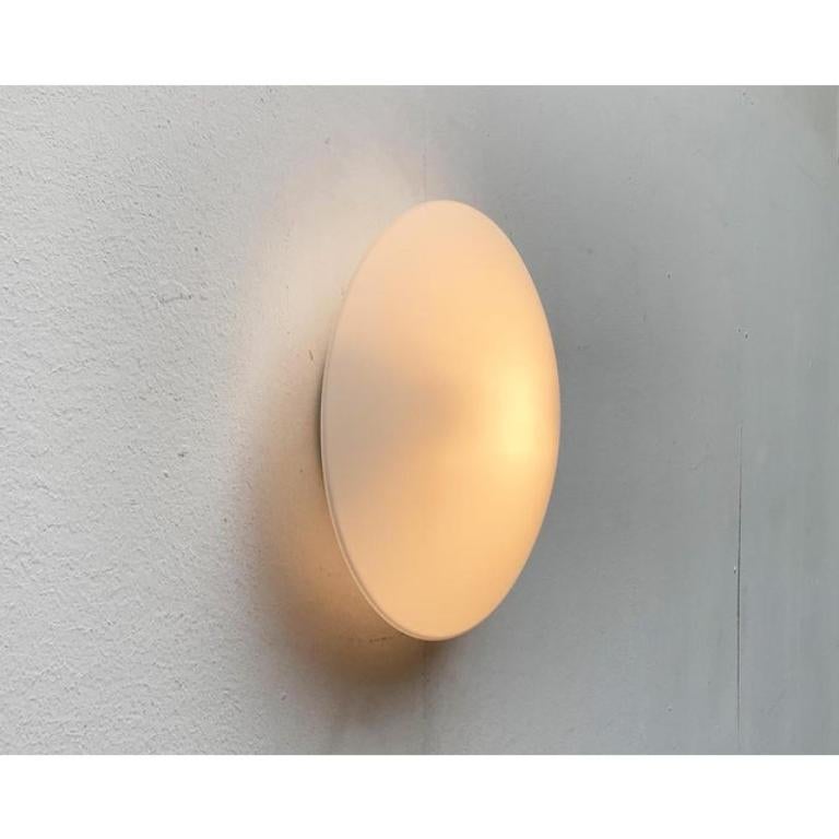 Lampe murale allemande à disques de l'ère spatiale de Peill & Putzler, 1970 en vente 1