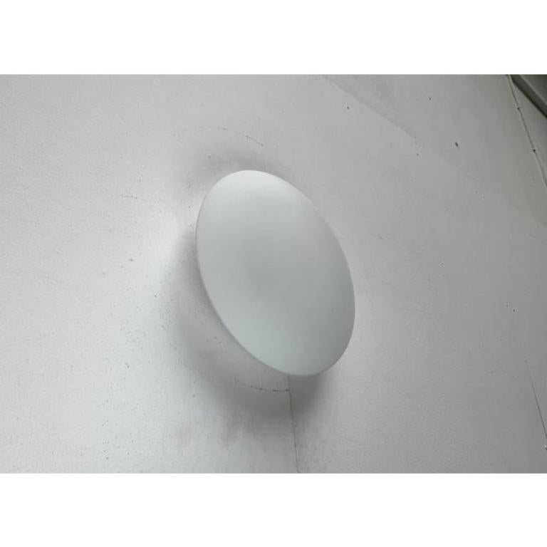 Lampe murale allemande à disques de l'ère spatiale de Peill & Putzler, 1970 en vente 2