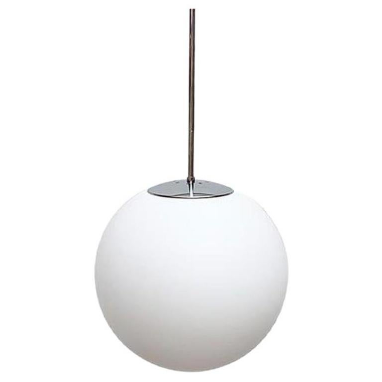 Lampe suspendue allemande en forme de boule de verre de l'ère spatiale, Limburg, années 1960