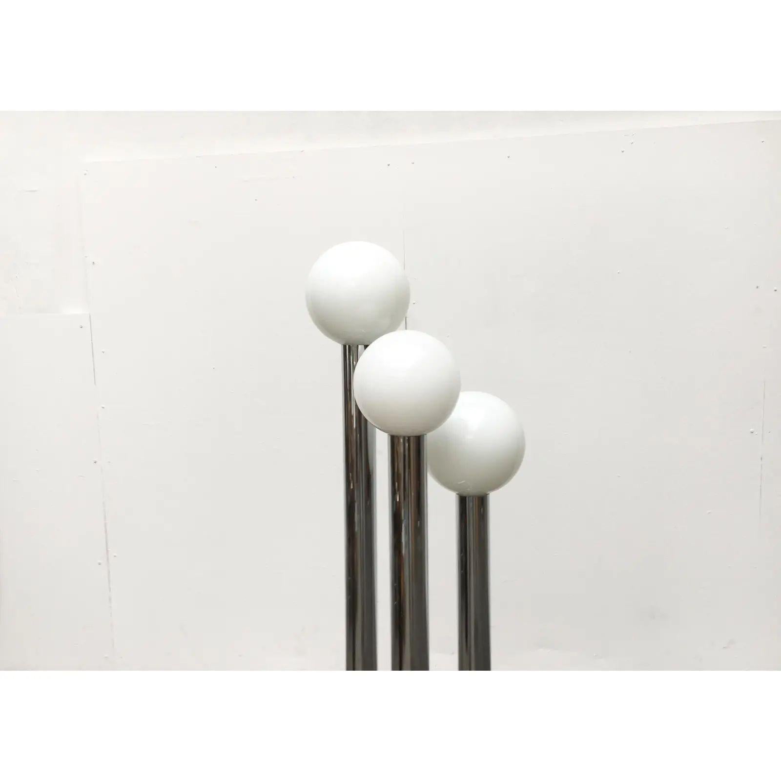 Lampadaire allemand vintage de l'ère spatiale en verre et métal, 1970 en vente 1