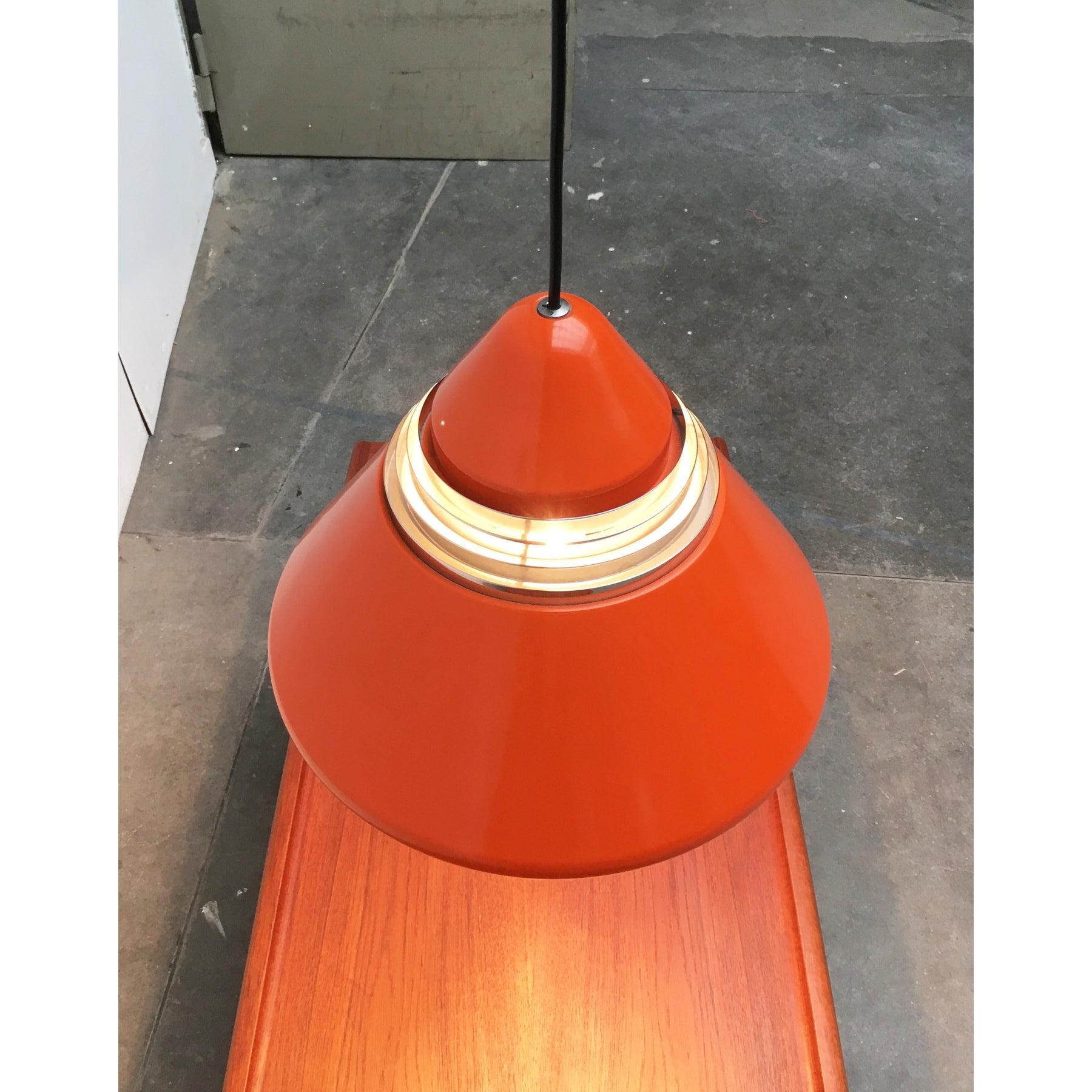 Lampada a sospensione tedesca d'epoca Model 5535 di Alfred Kalthoff per Staff in vendita 4