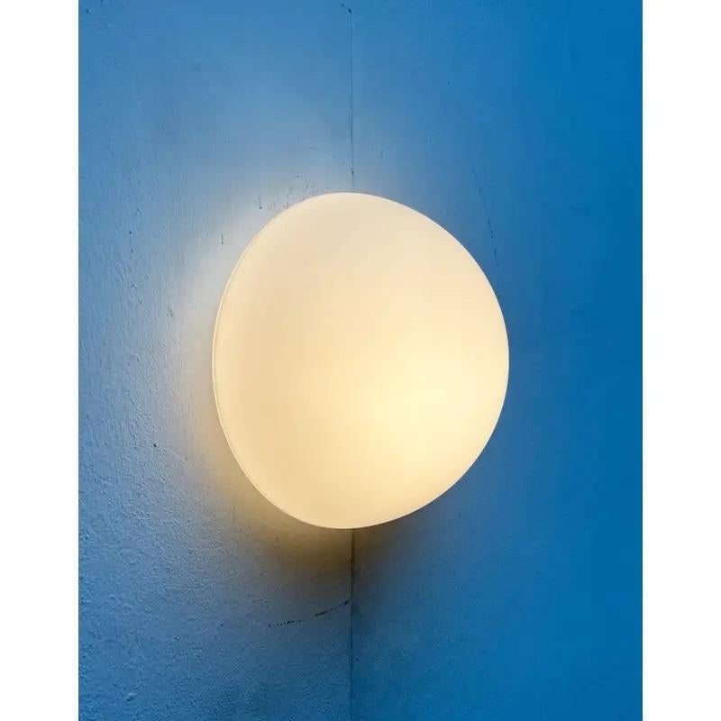 20ième siècle Lampe murale ou plafonnier allemande de l'ère spatiale modèle 71183, 1970 en vente