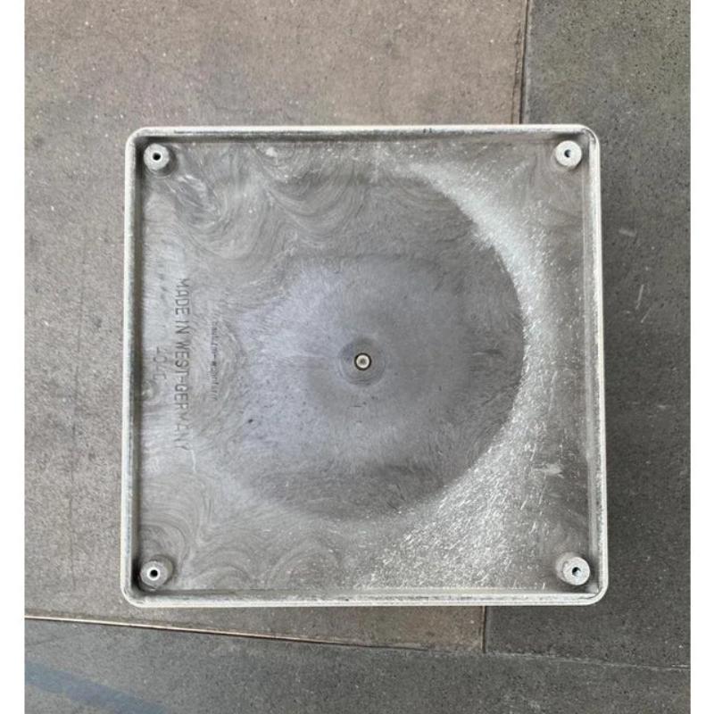 Jardinière allemande de l'ère spatiale de Bauform-Wohnform, 1970 en vente 1
