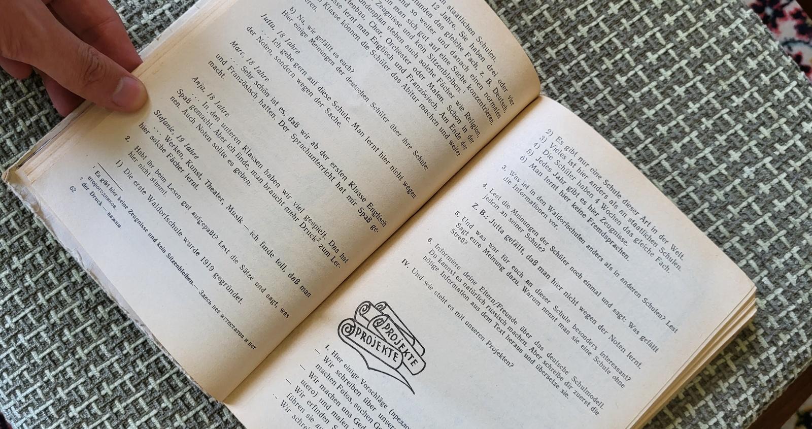 Libro antiguo de estudio de alemán para 8º-9º curso en ruso, circa 1993 1J22 Papel en venta