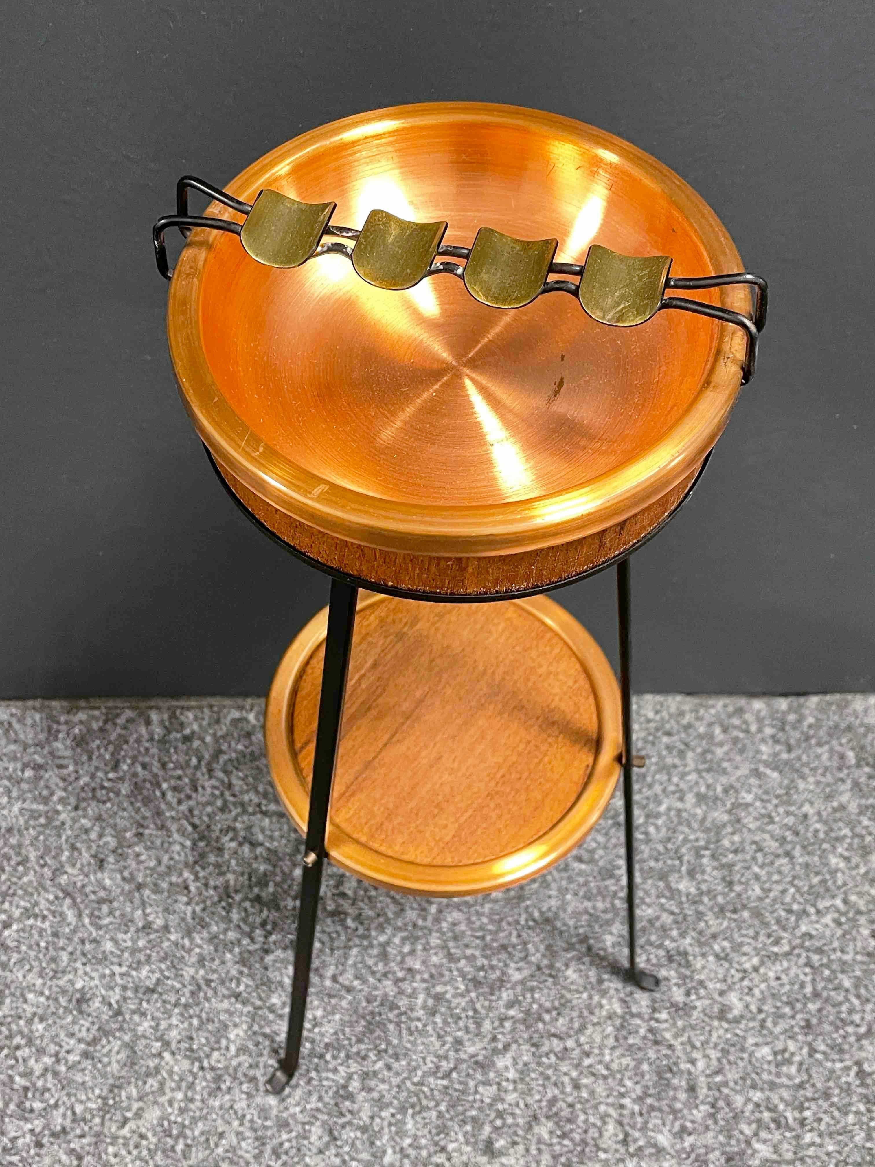 Vintage German Tripod Sputnik String Metal Ashtray Mid-Century Modern, 1960s 1