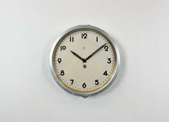 Horloge murale allemande vintage de Junghans, années 1950