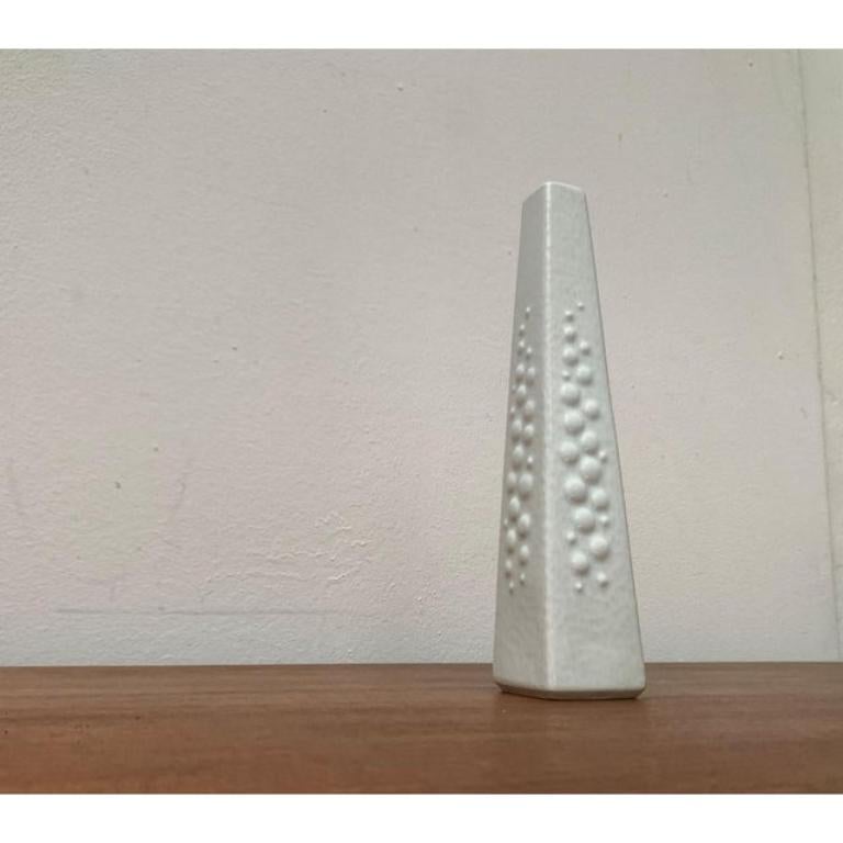 Weiße Vase aus deutschem Porzellan von KPM Royal Porzellan, 1970er Jahre (20. Jahrhundert) im Angebot
