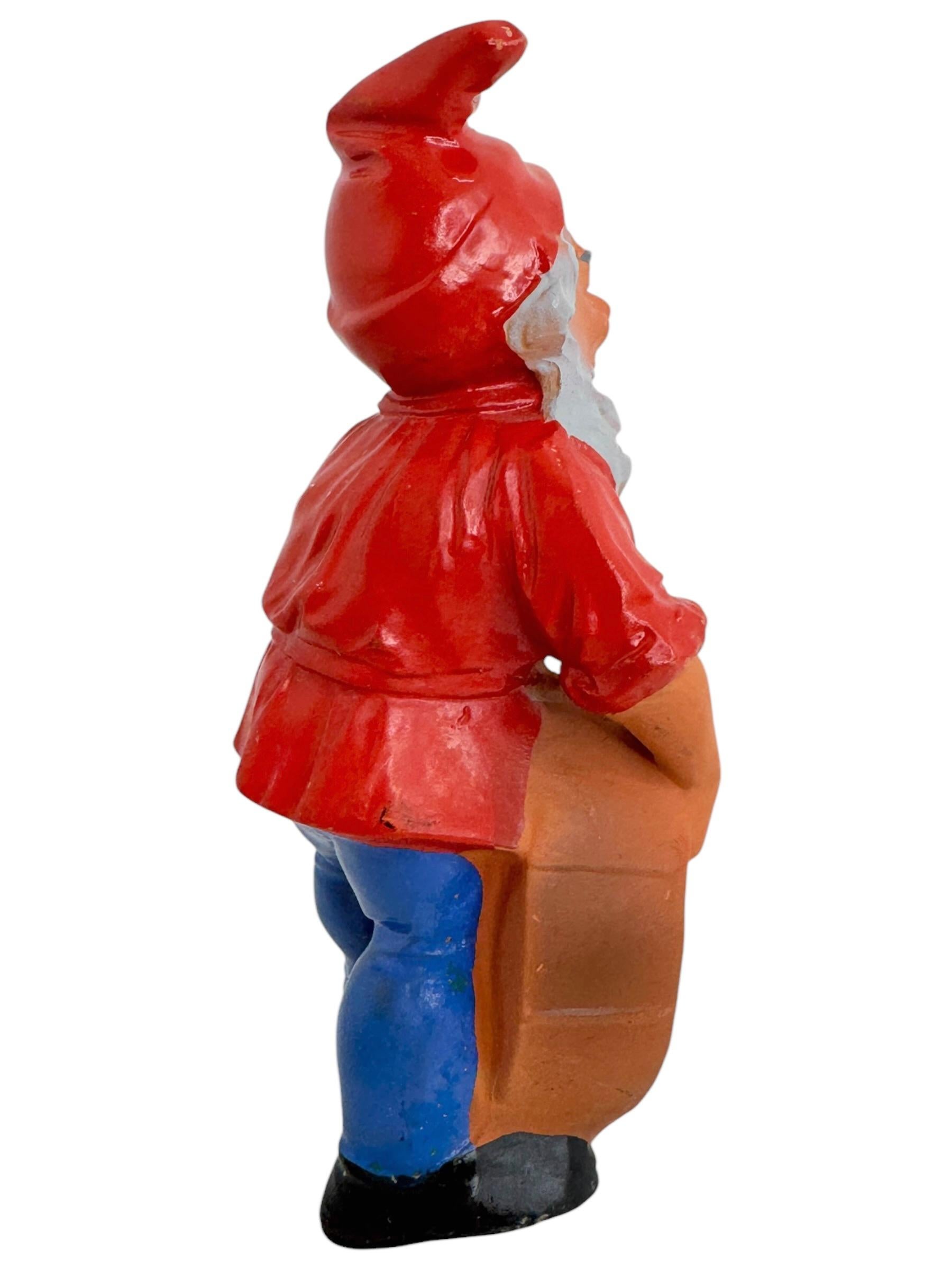 Estatua alemana vintage de gnomo de patio o jardín con tambor, años 30 Alemán en venta