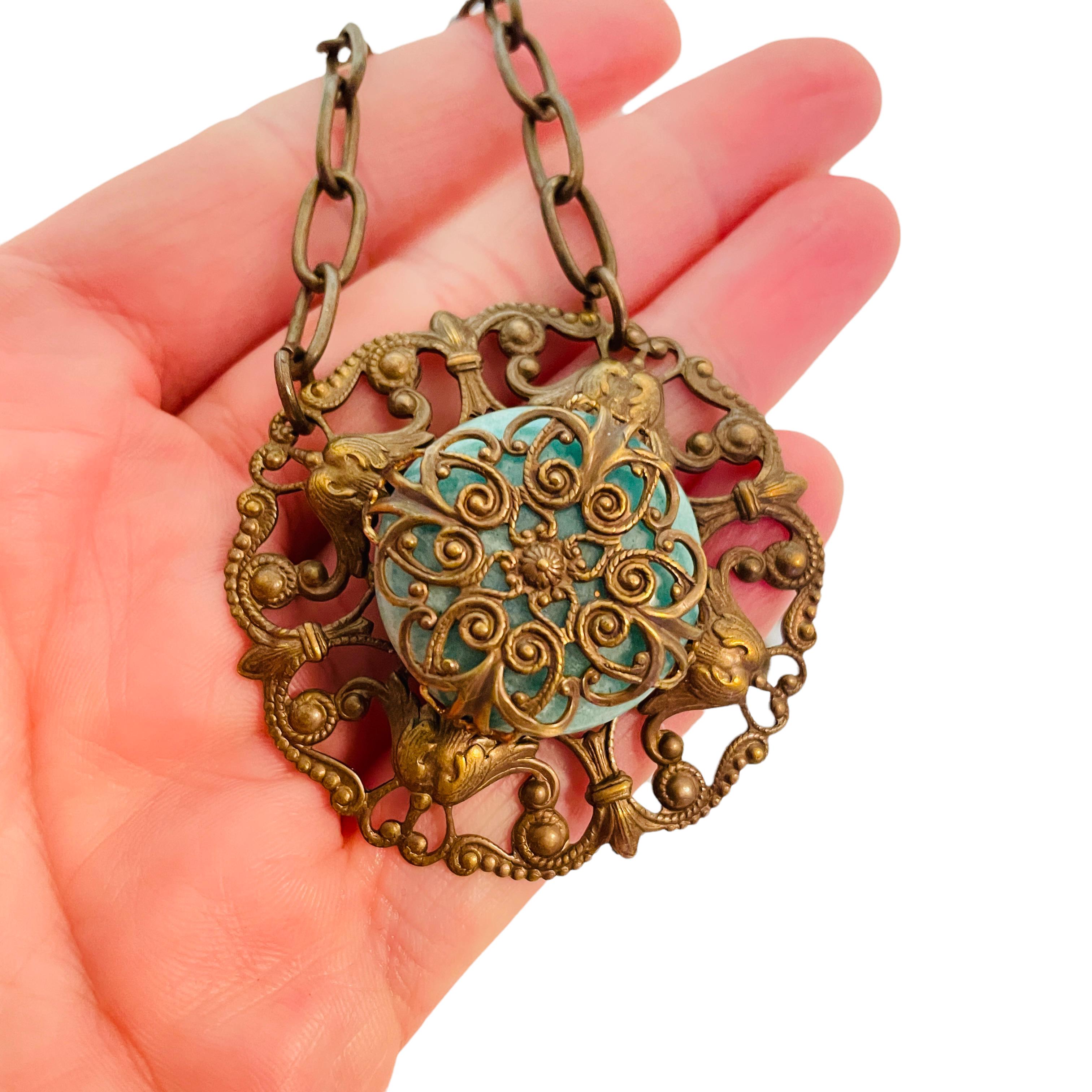 DETAILS

• unsigned

• bronze tone with glass

• vintage designer necklace
  

MEASUREMENTS  

• 

CONDITION

•  very good vintage condition with minimal signs of wear 

 Sku 32

❤️❤️   VINTAGE DESIGNER JEWELRY   ❤️❤️

❤️❤️  ALEXANDER’S BOUTIQUE 