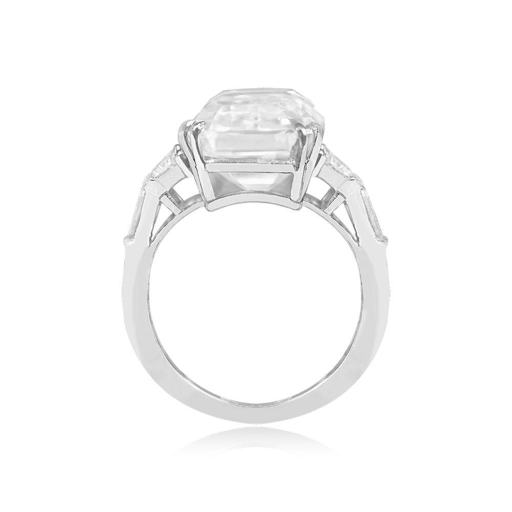 Vintage GIA 10.01ct Emerald Cut Diamond Engagement Ring, D Color, Platinum In Excellent Condition For Sale In New York, NY