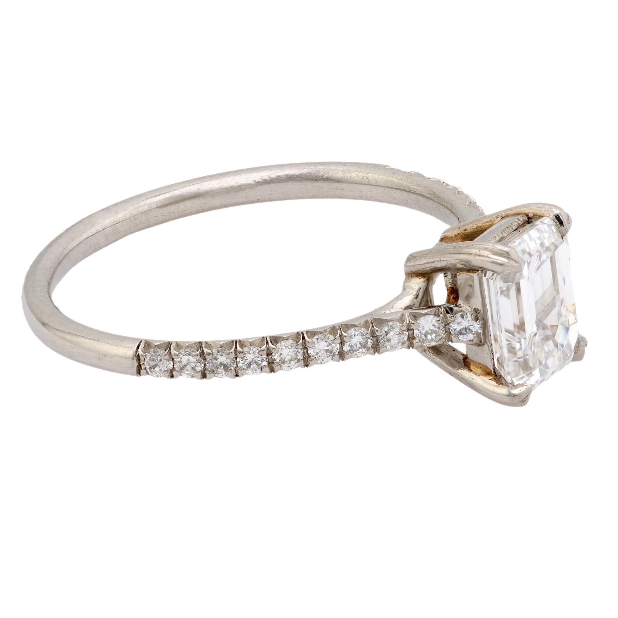 Vintage GIA 1.01 carat emerald cut diamond engagement ring In Good Condition For Sale In Beverly Hills, CA