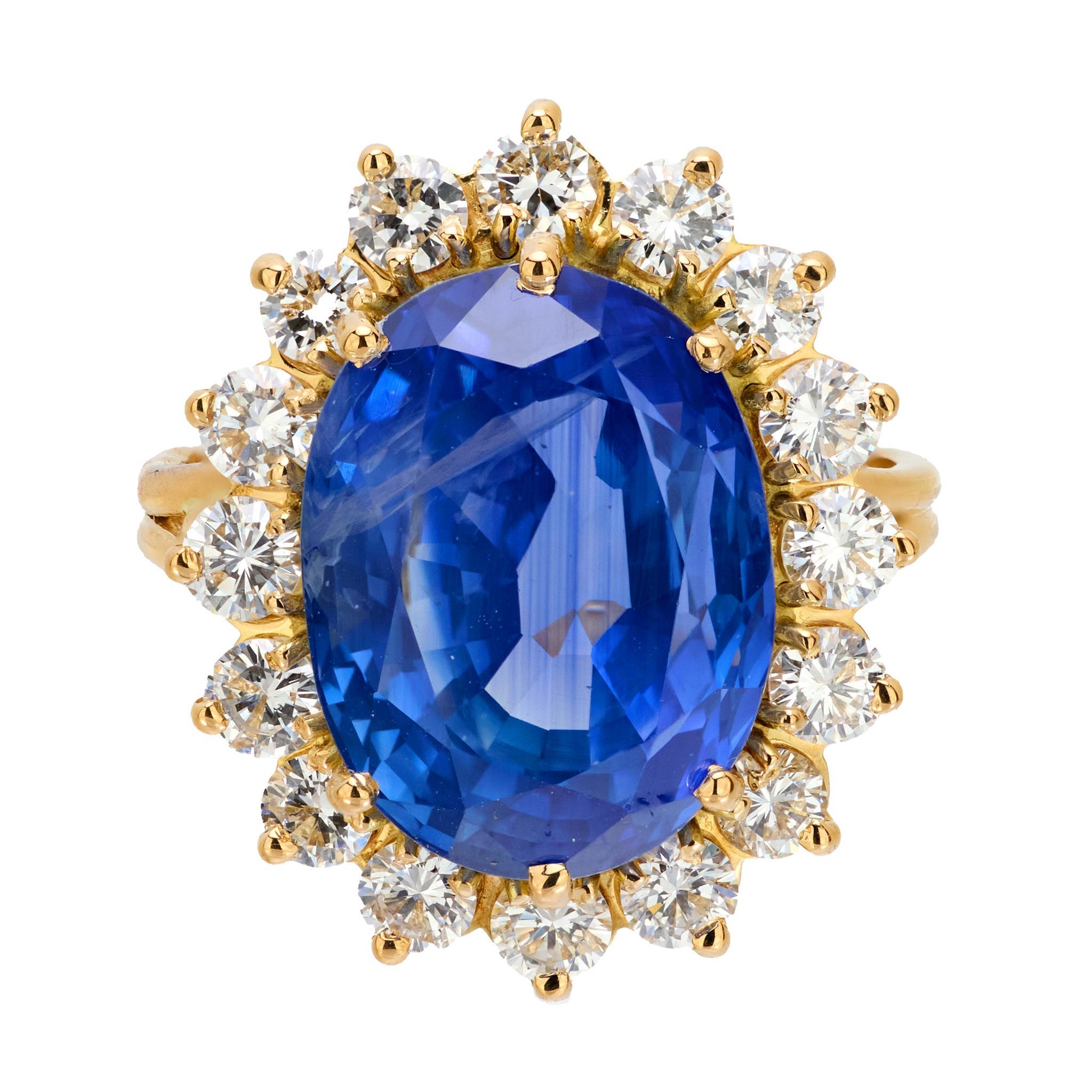 Moderne Bague à grappes vintage en or jaune 18 carats avec saphirs de 10,63 carats et diamants, certifiés GIA en vente