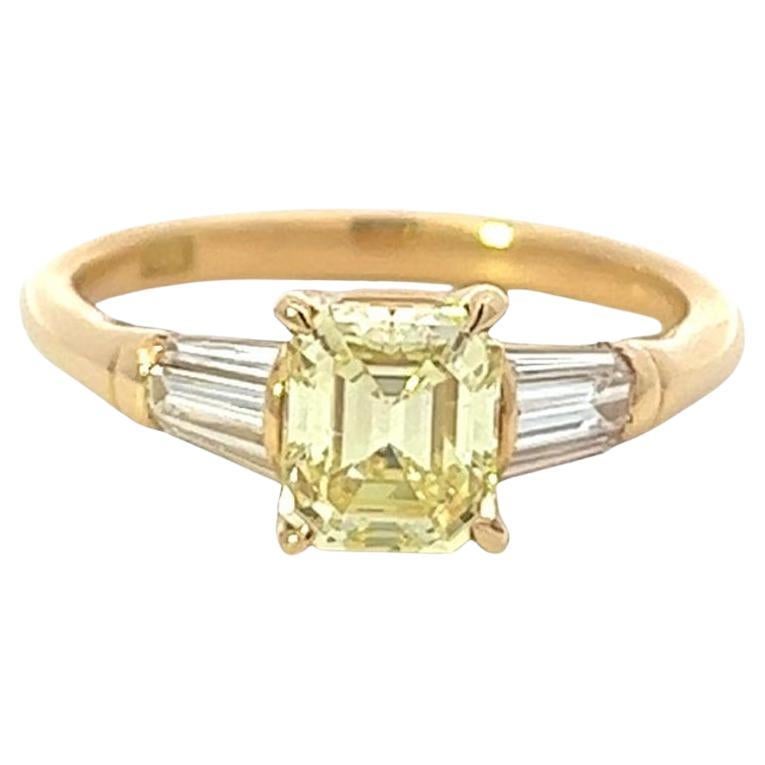 Vintage GIA 1.13 Carats Fancy Yellow Diamond 18 Karat Yellow Gold Ring