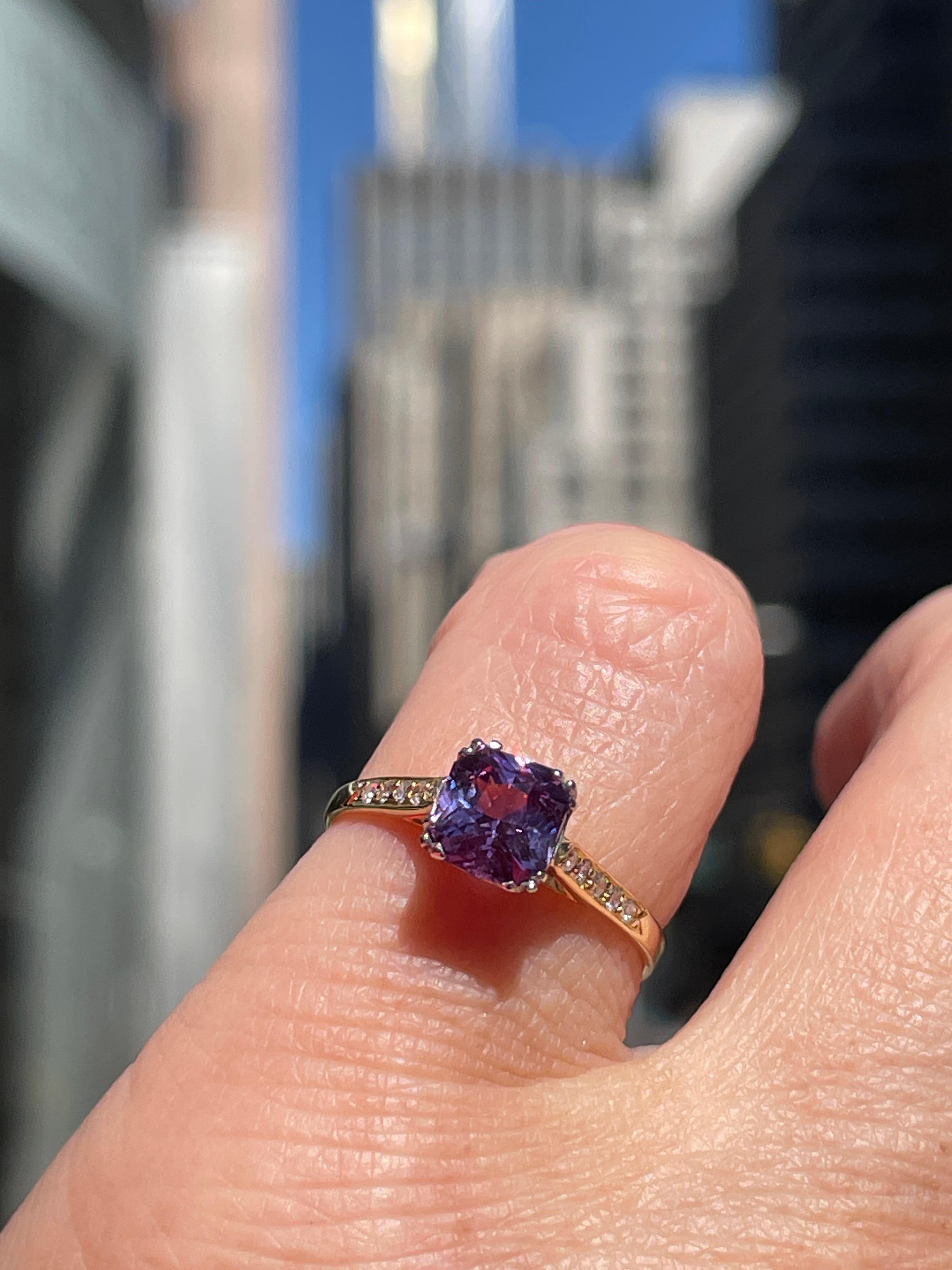Vintage GIA 1.23 No-Heat Purple Sapphire and Diamond 18KY Gold Platinum Ring 9